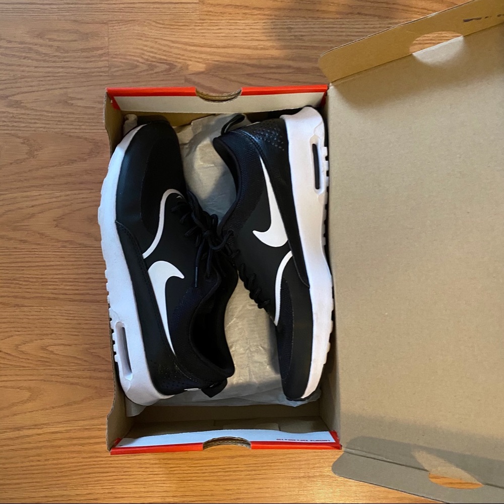 Nike Sneakers